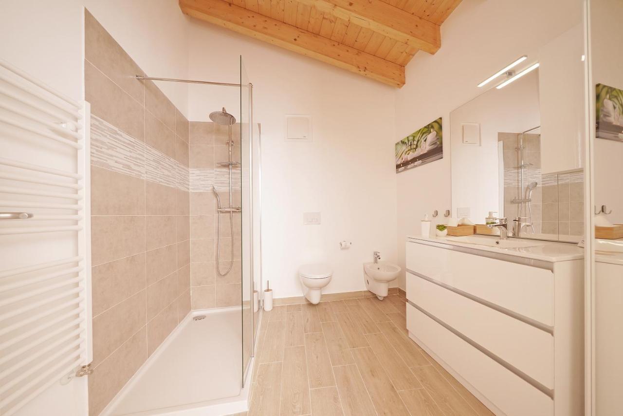 Apartments Villa Bougainville Сан-Феліче-дель-Бенако Екстер'єр фото