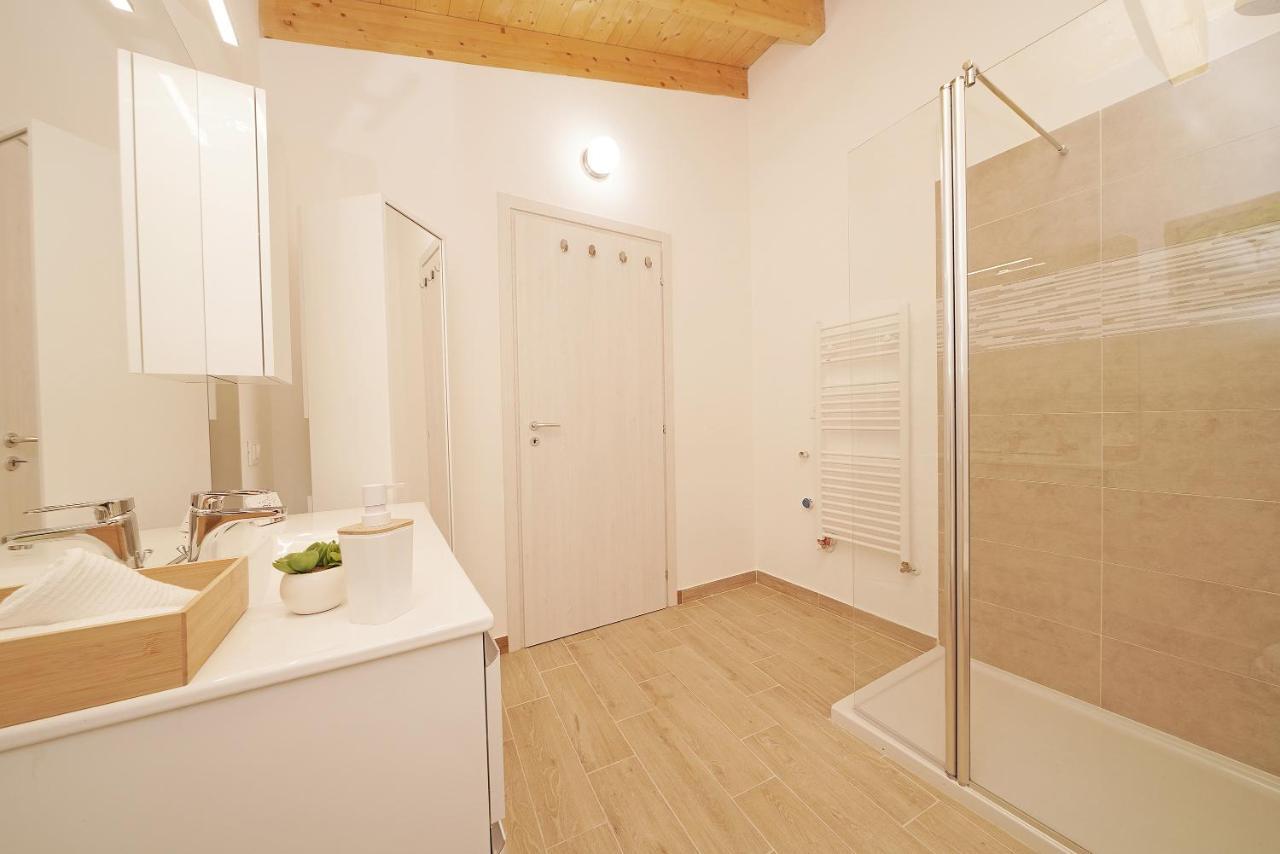 Apartments Villa Bougainville Сан-Феліче-дель-Бенако Екстер'єр фото