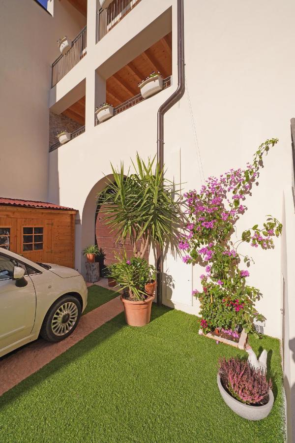 Apartments Villa Bougainville Сан-Феліче-дель-Бенако Екстер'єр фото