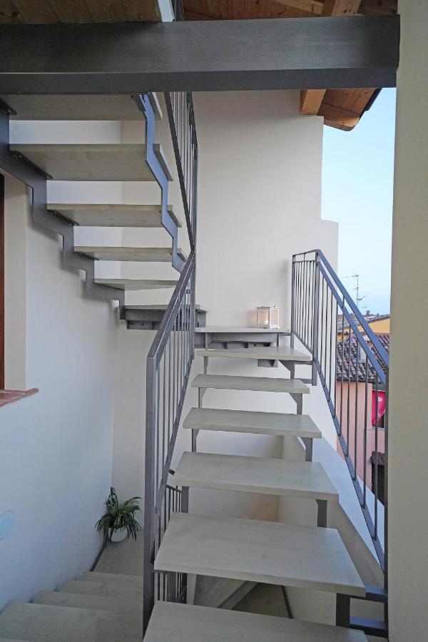 Apartments Villa Bougainville Сан-Феліче-дель-Бенако Екстер'єр фото