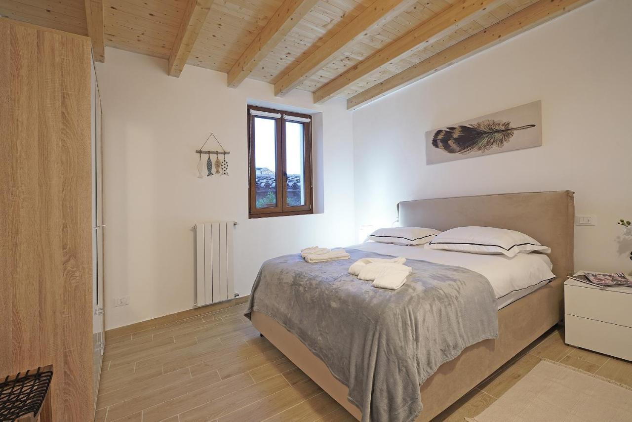 Apartments Villa Bougainville Сан-Феліче-дель-Бенако Екстер'єр фото