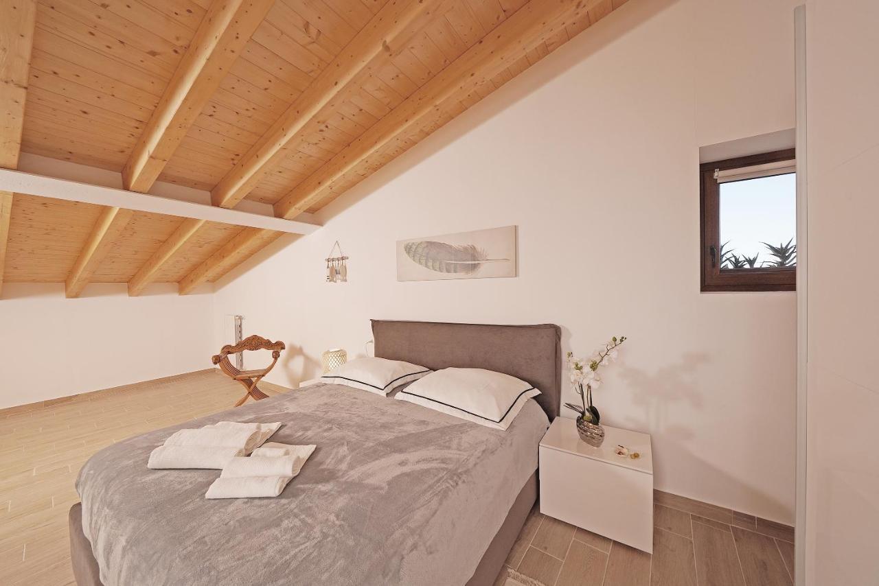 Apartments Villa Bougainville Сан-Феліче-дель-Бенако Екстер'єр фото