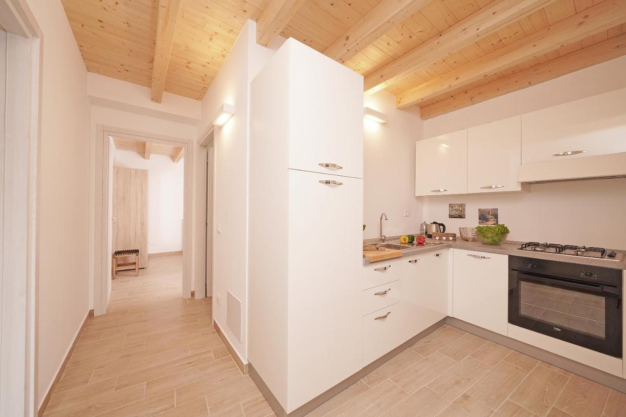 Apartments Villa Bougainville Сан-Феліче-дель-Бенако Екстер'єр фото