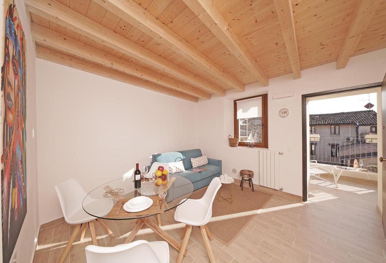 Apartments Villa Bougainville Сан-Феліче-дель-Бенако Екстер'єр фото