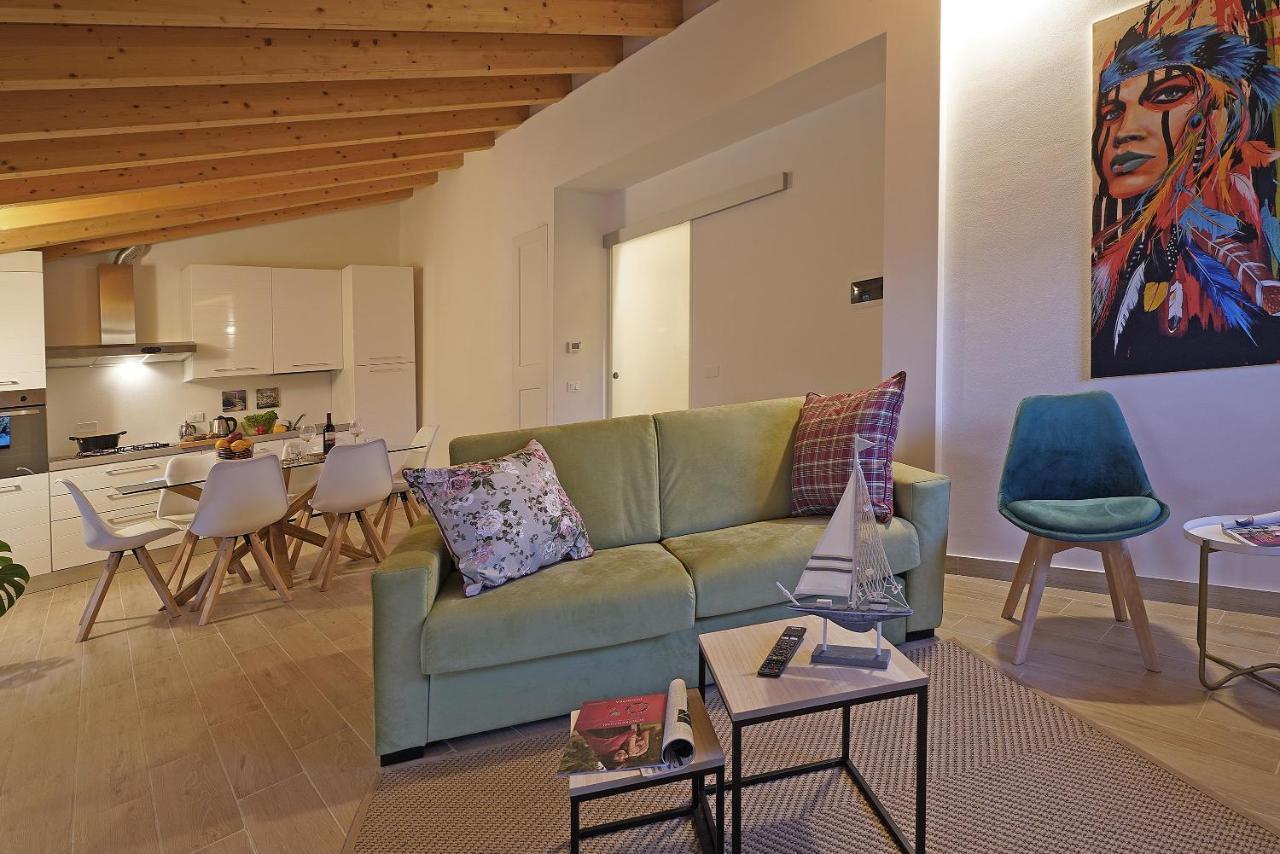 Apartments Villa Bougainville Сан-Феліче-дель-Бенако Екстер'єр фото